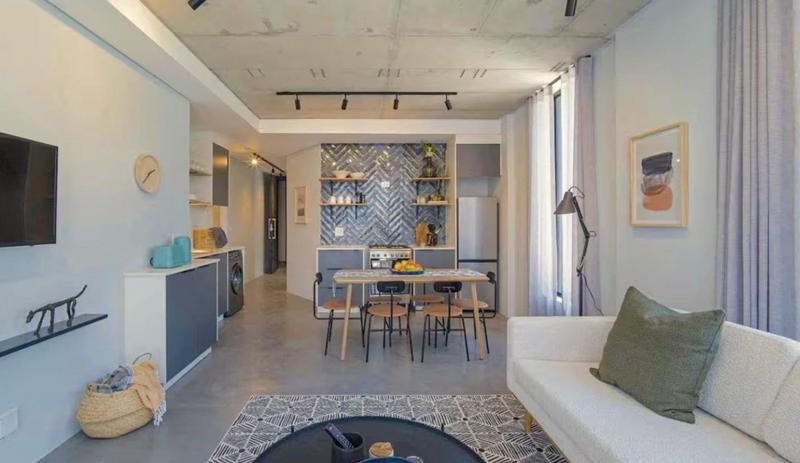 2 Bedroom Property for Sale in Sea Point Western Cape